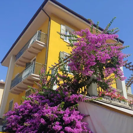 Studio Apartments Baia Azzurra 7 Torbole Sul Garda Exterior photo